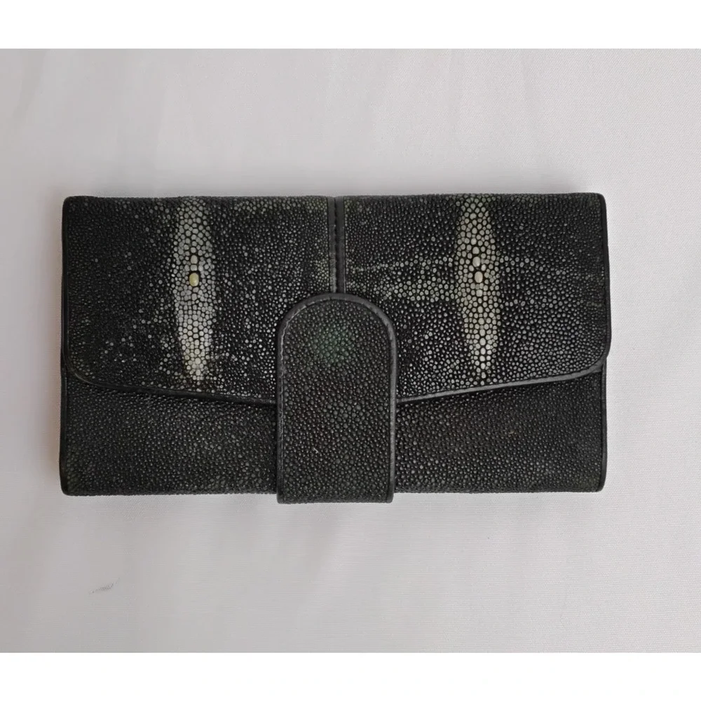 Genuine Stingray Leather TriFold Wallet Black/Green Textured Button Close #J5866